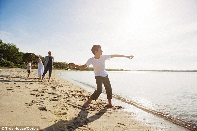 23C6487200000578-2862293-image-a-3_1417789866627